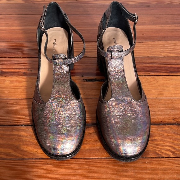 Mellow Yellow Paris Silver/Gray Iridescent Leather T-Strap Block Heels - EU 40 - Picture 2 of 11